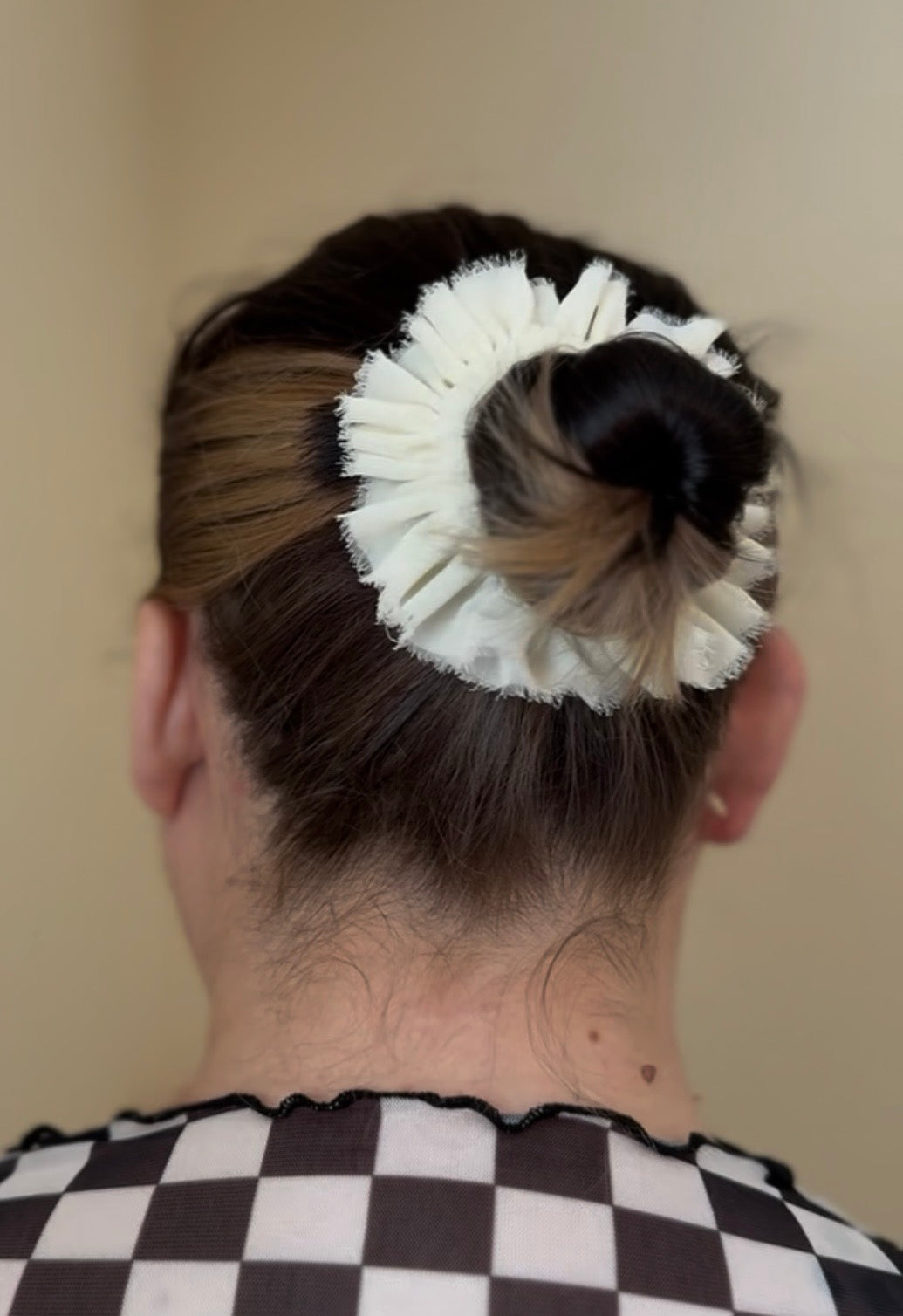 Ruffle Scrunchie - White