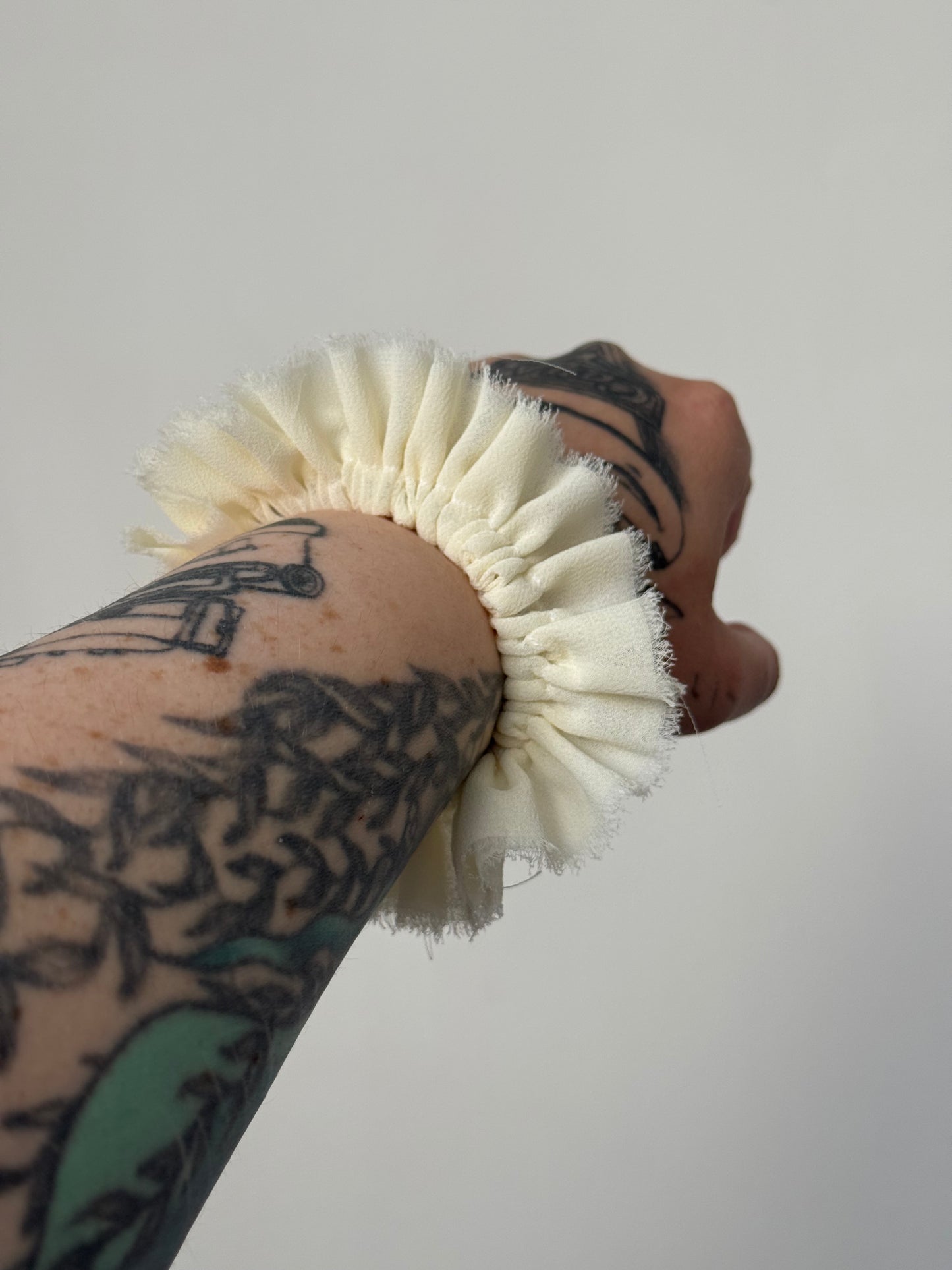 Ruffle Scrunchie - White